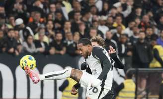 José Martínez, volante do Corinthians.