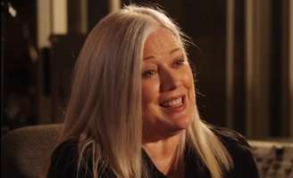 Compositora que fez os maiores hits de Avril Lavigne relembra bastidores de trabalhar com o KoRn