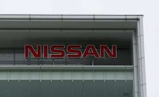 A montadora japonesa Nissan disse que está lançando seu segundo veículo totalmente elétrico neste mês, a van e-NV200. 20/05/2014