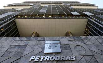 <p>Ao todo, oito contratos da Petrobras e de empreiteiras estão sendo investigados</p>