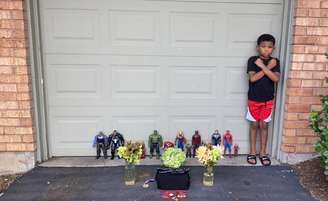 Kian Westbrook, de 7 anos, fez um memorial para homenagear o ator Chadwick Boseman