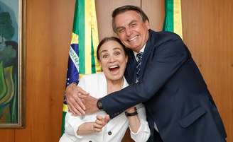 Regina Duarte com Jair Bolsonaro no curto período em que foi secretária de Cultura 