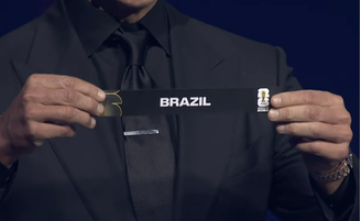 Tom Brady sorteou o Brasil para o Grupo C