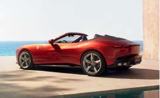 Esportivo de "entrada" tem motor V8 de 640 cv de potência e atinge 320 km/h de máxima