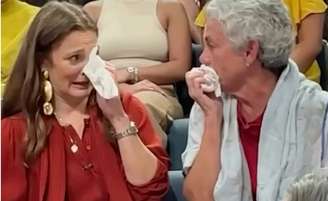 Encontro inesperado levou Drew Barrymore, de 51 anos, às lágrimas durante as gravações do The Drew Barrymore Show, nesta quarta-feira, 12