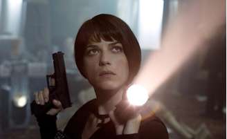 Selma Blair é acusada de agressão de segundo grau.