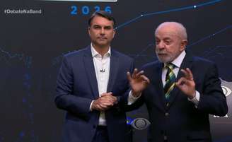 Lula desafia Flávio a abrir sigilo bancário para ‘descobrir quem é ladrão’