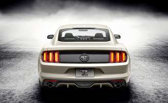 <p>A edição limitada é baseada no Mustang GT 2015 com pacote esportivo</p>