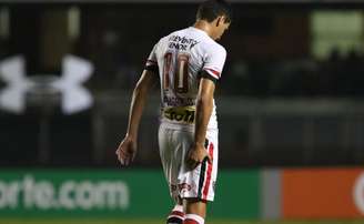 Ganso sentiu a lesão no fim do 2º tempo da partida contra o Fluminense, nessa quarta-feira