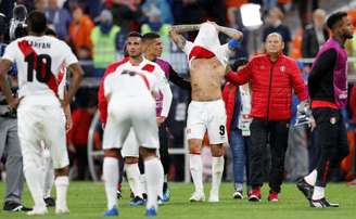 Jogadores do Peru lamentam derrota para a França na Copa do Mundo
21/06/2018 REUTERS/Darren Staples