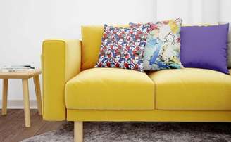 1. Saiba deixar o seu lar mais alegre utilizando almofadas coloridas – Foto: Almofadas Legais