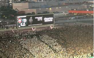 Corinthians homenageia adolescente morta em Cajamar (SP) antes de semifinal contra o Santos.