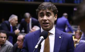 Um dos momentos de maior tensão ocorreu durante o discurso do deputado Nikolas Ferreira (PL-MG)