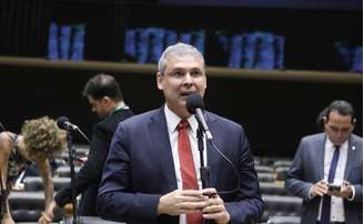 Lindbergh Farias (PT-RJ), líder do PT na Câmara faz denúncia sobre o ex-presidente Jair Bolsonaro ao STF