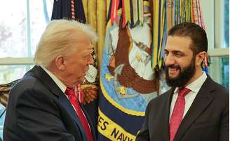 Donald Trump, presidente dos EUA, recebeu Ahmed al-Sharaa, presidente interino da Síria, para reunião a portas fechadas na Casa Branca