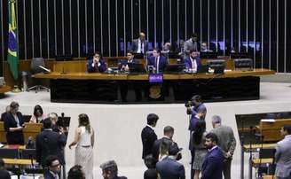 Plenário da Câmara dos Deputados nesta terça-feira, 18