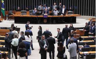 Por 330 a 104 votos, Câmara aprova texto principal da regulamentação da reforma tributária 