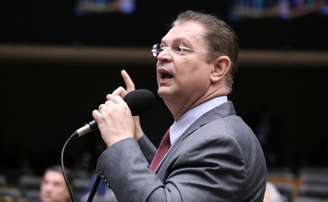 O deputado Sóstenes Cavalcante (PL - RJ) durante sessão na Câmara