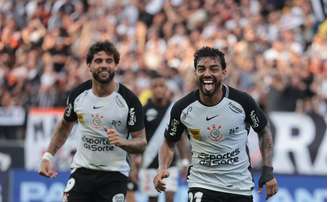 Matheus Bidu abriu o placar para o Corinthians contra o Vasco.