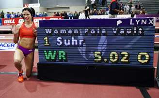 <p>Suhr estabeleceu o novo recorde mundial em pista coberta</p>