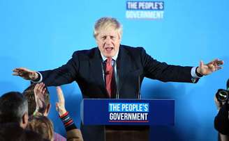 Boris Johnson garantiu maioria absoluta no Parlamento britânico