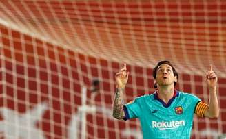 Messi celebra gol contra o Mallorca
