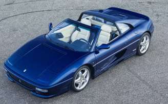 Ferrari F355 GTS foi personalizada para Schumacher