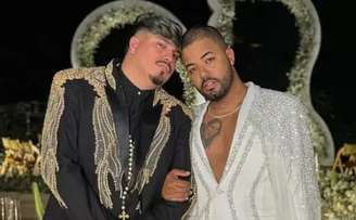 O influenciador digital Hytalo Santos e o marido dele, Israel Nata Vicente