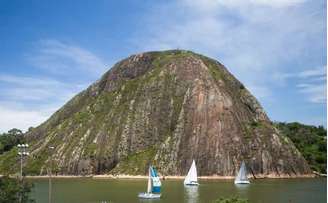 Saiba o que fazer em Vitória: dicas de praias e melhores passeios pela cidade.