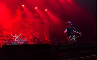 Joe Duplantier celebra Luigi Paraventi em show do Gojira: "Ele mandou ver em todas as músicas"