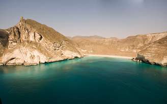 <p>Praias do Oriente Médio misturam beleza e história</p>