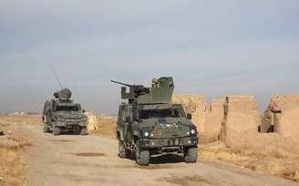 Veículos militares da Otan no Afeganistão