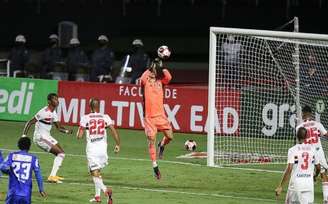 Sem sofrer gols há cinco jogos, setor defensivo do São Paulo vive grande fase (Foto: Paulo Pinto / saopaulofc.net)