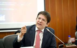 Miguel Uribe Turbay é senador da Colômbia e pré-candidato a presidência do país.