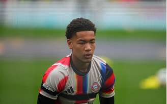 Leonard Prescott, de apenas 16 anos, poderá fazer estreia história pelo Bayern de Munique na Liga dos Campeões