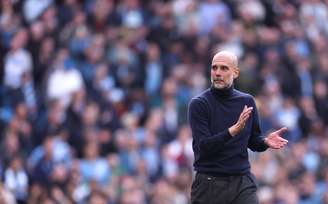 Guardiola durante partida do Manchester City 