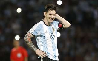 O argentino Lionel Messi teve o nome citado entre as celebridades com firmas secretas em paraísos fiscais. A família do jogador nega que tenha usado de tal prática.