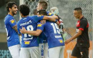 Fred foi o dono da noite com dois gols no Mineirão- Felipe Correia