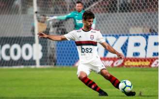 Rodrigo Caio falhou no primeiro gol do Atlético-MG (Foto: Dudu Macedo/Fotoarena)