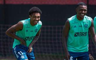 Vitinho terá a oportunidade de atuar como titular do Flamengo neste domingo (Foto: Alexandre Vidal/Flamengo)