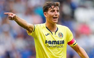 Pau Torres é titular no Villarreal e na seleção espanhola (Foto: AFP)