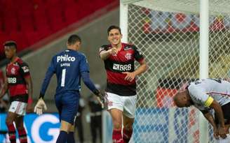 Pedro comemorando gol pelo Flamengo (Foto: Alexandre Vidal/Flamengo)