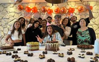 Família do surfista se reuniu para o aniversário de Sophia