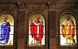 Na imagem, os santos da Festa Junina. 