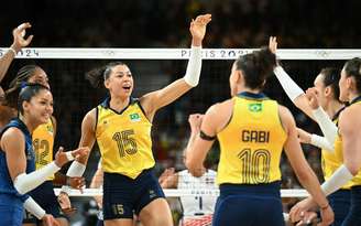 Brasil irá encarar os Estados Unidos na semifinal do vôlei feminino nas Olimpíadas