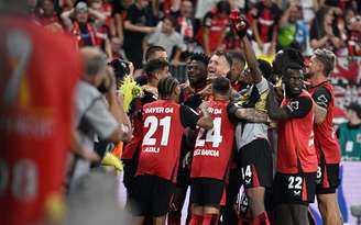 No sufoco, o Bayer Leverkusen arrancou o empate em 2 a 2 contra o Stuttgart, e garantiu o título da Supercopa da Alemanha nos pênaltis  / DFL REGULATIONS PRO