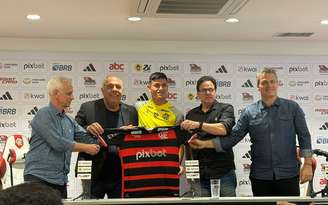 Alcaraz é anunciado no Flamengo