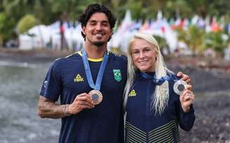 Gabriel Medina e Tati Weston-Webb. 