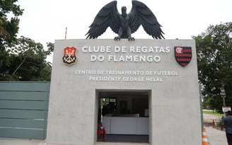 Entrada do CT do Flamengo 