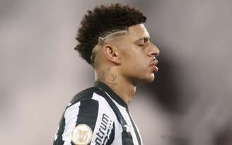 Luís Henrique em ação pelo Botafogo